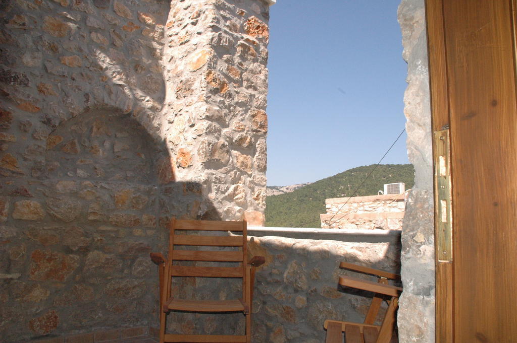 Stoneapartments, Γ Κωσταλοσ Και Σια Οε Avgonima Esterno foto