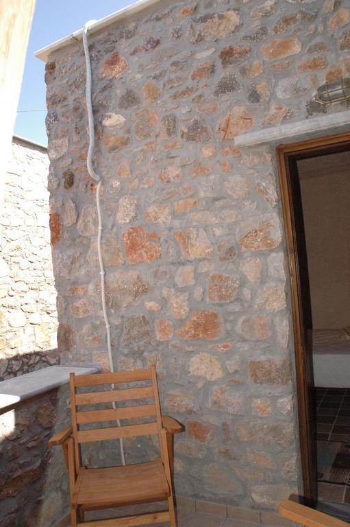 Stoneapartments, Γ Κωσταλοσ Και Σια Οε Avgonima Esterno foto